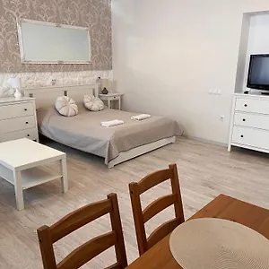 https://pacsirta-apartmanhaz.egerhotels.net